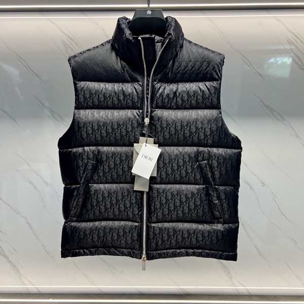 ハイクオリティダウンジャケット正面デザイン